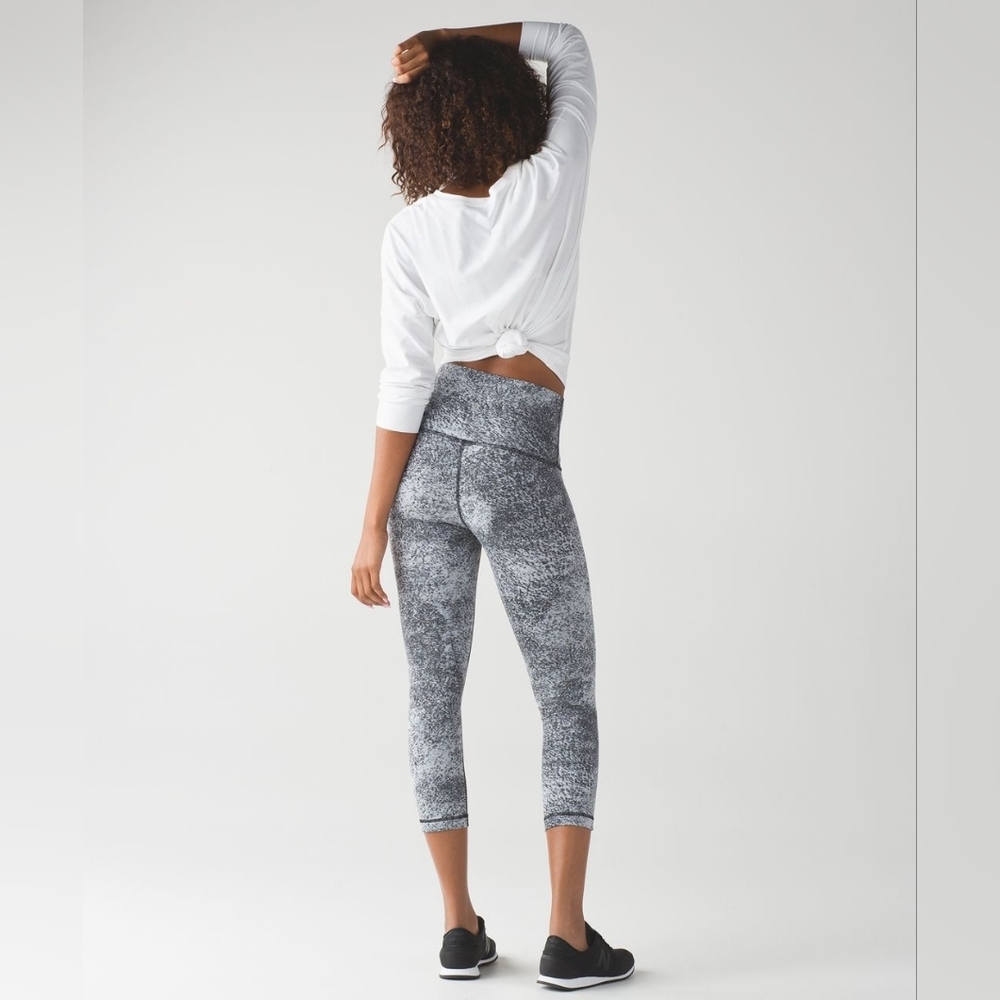 lululemon Black & White Speckled High-Rise Capri Leggings
